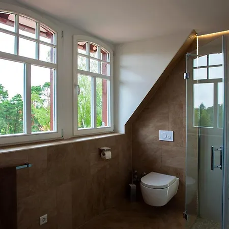 Parkresidenz Lychen, 6 *