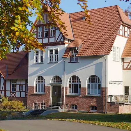 Parkresidenz Lychen, 6 *